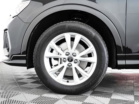 Certified 2024 Audi Q3 2.0T Premium image 4