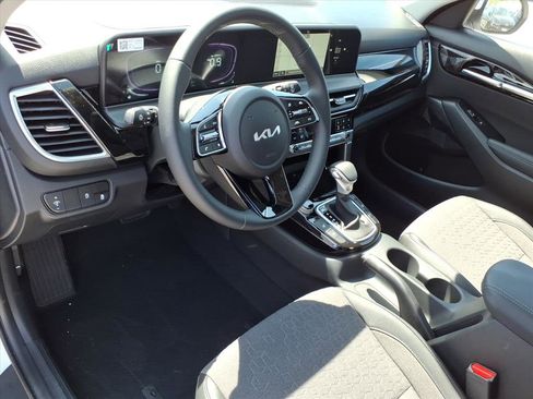 New 2026 Kia Seltos S AWD/4WD image 11
