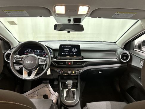 Certified 2023 Kia Forte LXS w/ LXS Technology Package FWD image 18