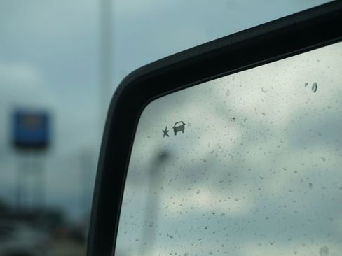 Used 2023 Ford F350 Lariat image 16