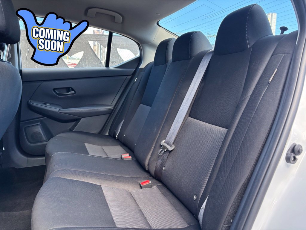 Used 2025 Nissan Sentra SV FWD image 10