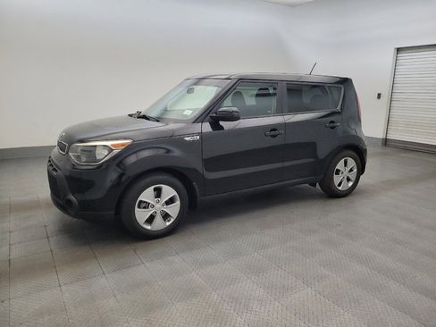 Used 2015 Kia Soul FWD image 2