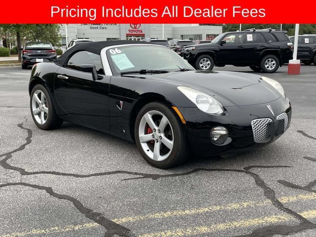 Used 2006 Pontiac Solstice Convertible w/ Premium Package RWD image 7