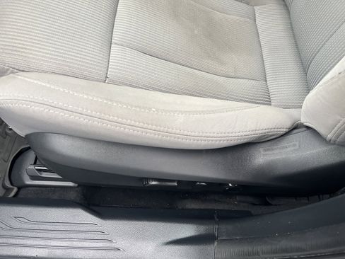 Used 2023 Subaru Legacy Premium image 16