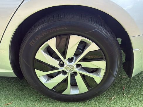 Used 2020 Nissan Altima 2.5 S FWD image 46