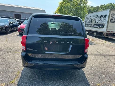Used 2015 Dodge Grand Caravan SXT FWD image 4