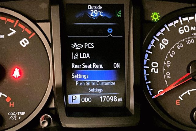 Used 2023 Toyota Tacoma SR AWD/4WD image 35