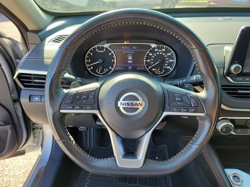 Used 2022 Nissan Altima 2.5 SR image 26