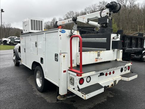 Used 2018 RAM 5500 Tradesman w/ Power Accessory Group image 6