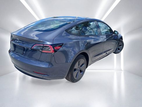 Used 2023 Tesla Model 3 Standard Range RWD image 5