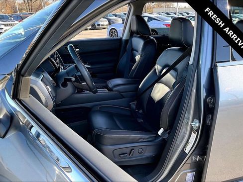 Used 2023 Nissan Pathfinder SL image 20