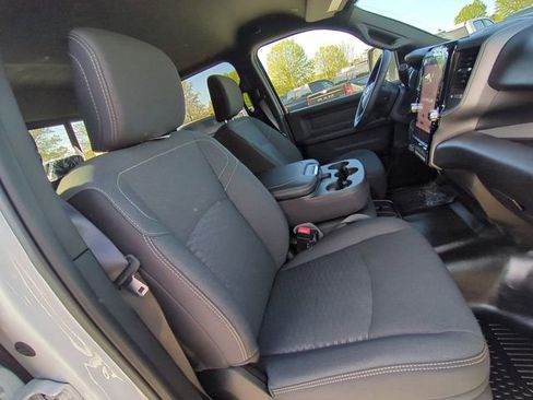 New 2026 RAM 3500 Tradesman AWD/4WD image 39