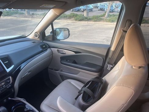 Used 2018 Honda Ridgeline RTL-E image 17