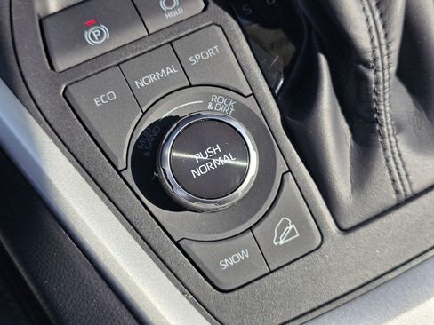 Certified 2024 Toyota RAV4 Adventure AWD/4WD image 7