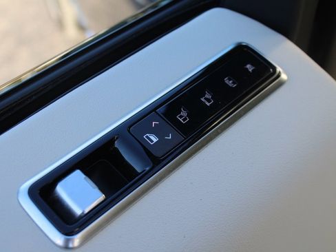 Used 2022 Land Rover Range Rover Westminster Edition image 33