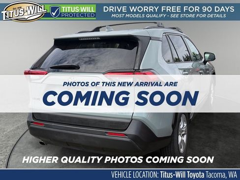 Used 2019 Toyota RAV4 XLE w/ Convenience Package FWD image 4