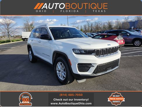 Used 2023 Jeep Grand Cherokee Laredo image 1