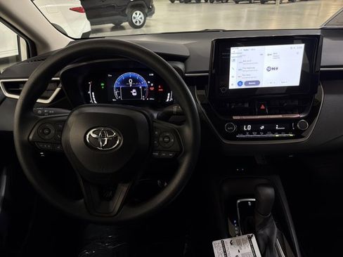 Used 2026 Toyota Corolla LE image 27