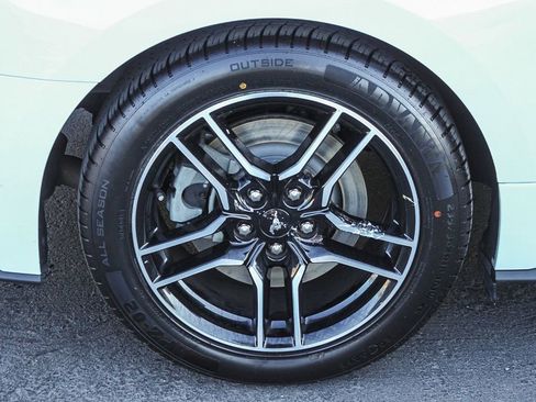 Used 2021 Ford Mustang GT RWD image 13
