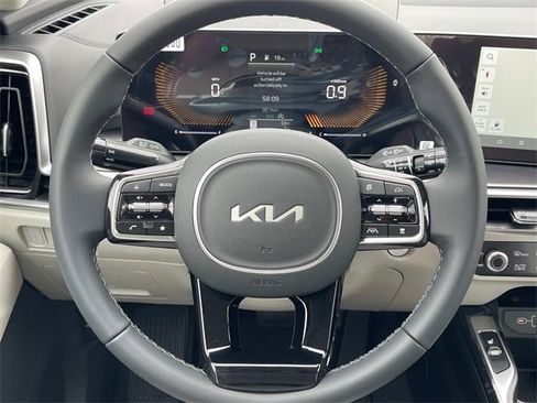 New 2025 Kia Sorento S image 7