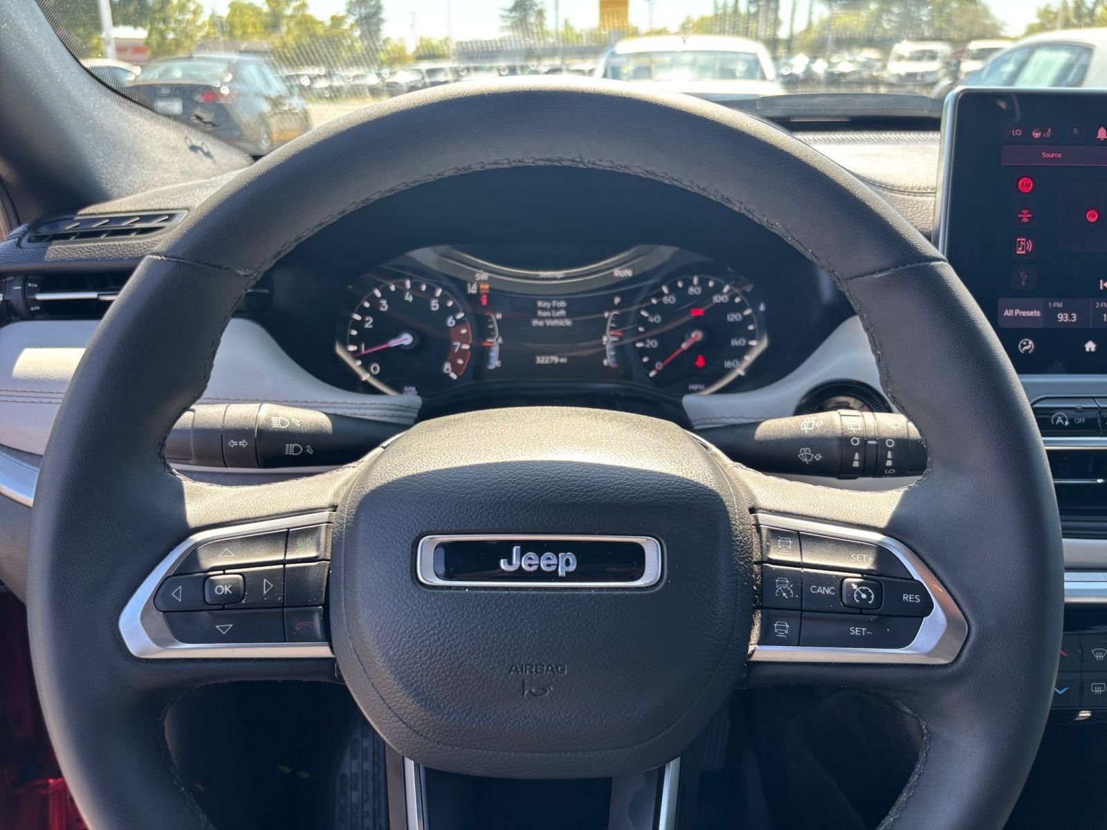 Used 2025 Jeep Compass Limited AWD/4WD image 28