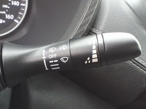 Certified 2025 Nissan Sentra SV image 22