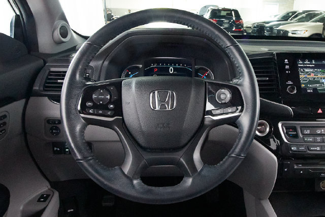 Used 2022 Honda Pilot Touring image 9