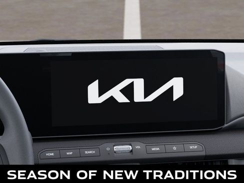 New 2025 Kia K4 LXS image 20