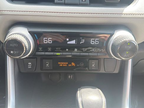 Used 2019 Toyota RAV4 XLE Premium w/ Cold Weather Package AWD/4WD image 29