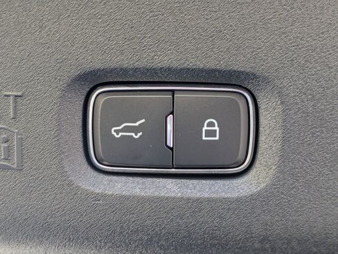 New 2025 Lincoln Navigator L Reserve w/ Jet Appearance Package image 16