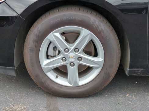 Certified 2024 Chevrolet Malibu LT image 33