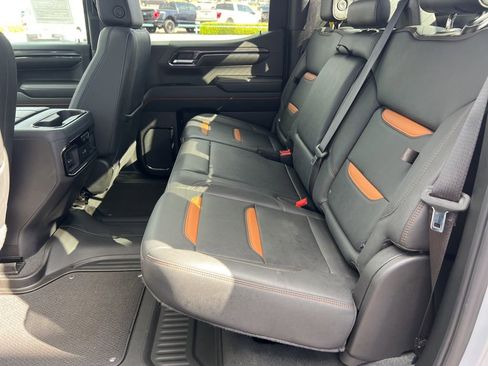 Used 2024 GMC Sierra 1500 AT4 w/ Technology Package image 18