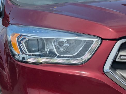Used 2019 Ford Escape SEL FWD image 9