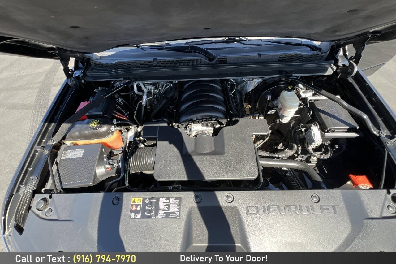 Used 2015 Chevrolet Suburban LT AWD/4WD image 14