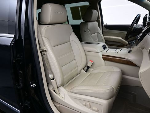 Used 2020 GMC Yukon Denali w/ Denali Premium Package image 14