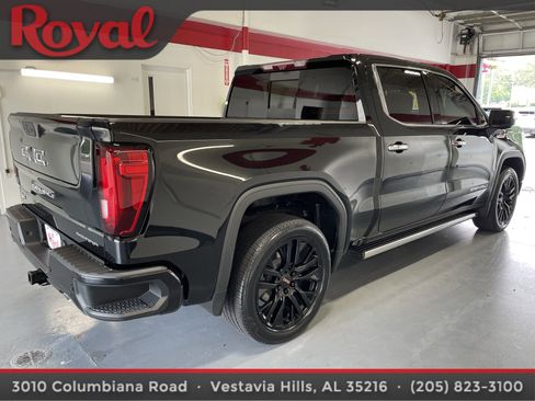 Used 2021 GMC Sierra 1500 Denali w/ Denali Ultimate Package AWD/4WD image 4