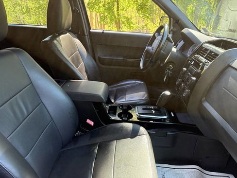 Used 2011 Ford Escape Limited w/ 302A Rapid Spec Order Code AWD/4WD image 13