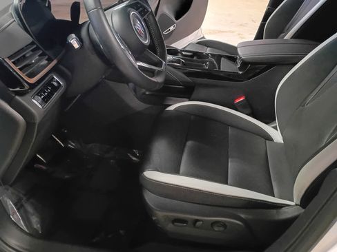 Certified 2025 Buick Envision Sport Touring image 15
