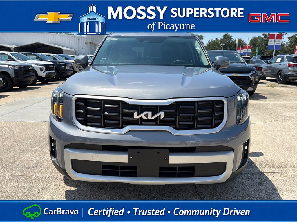 Used 2025 Kia Telluride S FWD image 11