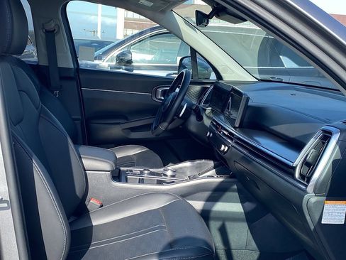 Used 2025 Kia Sorento EX AWD/4WD image 26