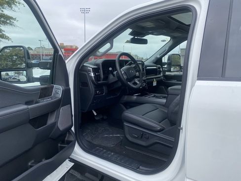 New 2026 Ford F350 Lariat w/ Black Appearance Package image 10