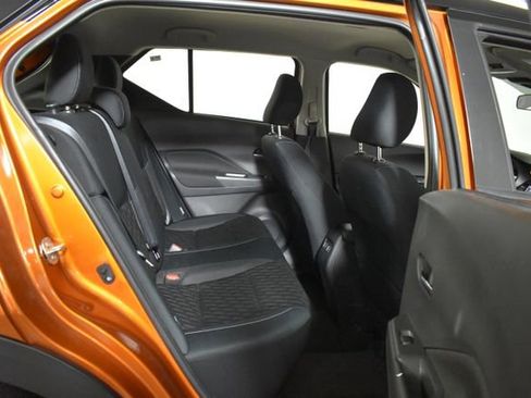 Used 2023 Nissan Kicks SV FWD image 30