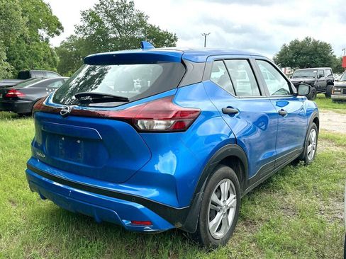 Used 2024 Nissan Kicks S FWD image 9