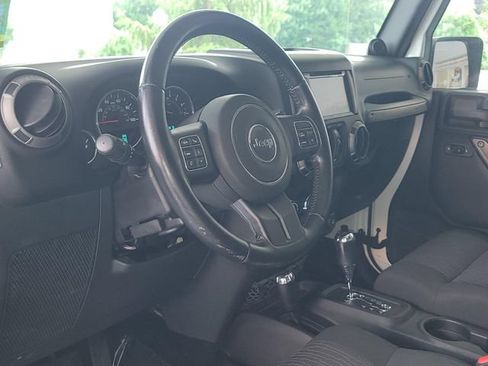 Used 2012 Jeep Wrangler Unlimited Sport AWD/4WD image 10