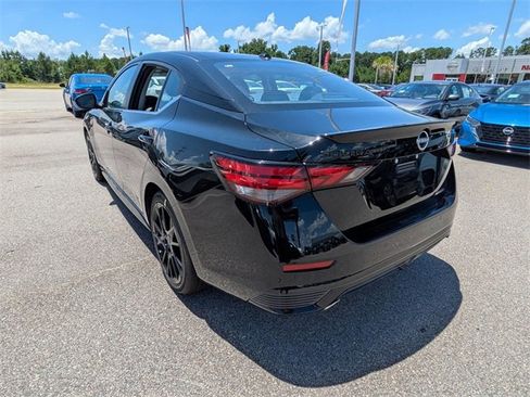 New 2025 Nissan Sentra SR w/ Midnight Edition image 5