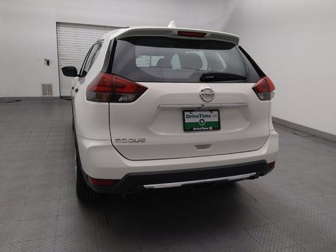Used 2020 Nissan Rogue S FWD image 6
