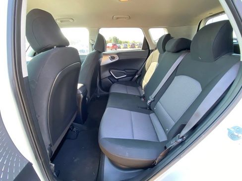 Used 2024 Kia Soul LX w/ Option Group 015 FWD image 23
