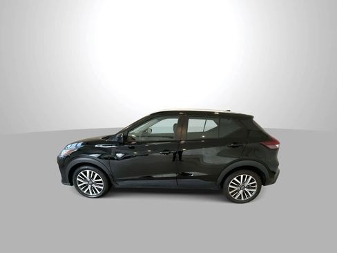 Used 2024 Nissan Kicks SV image 5