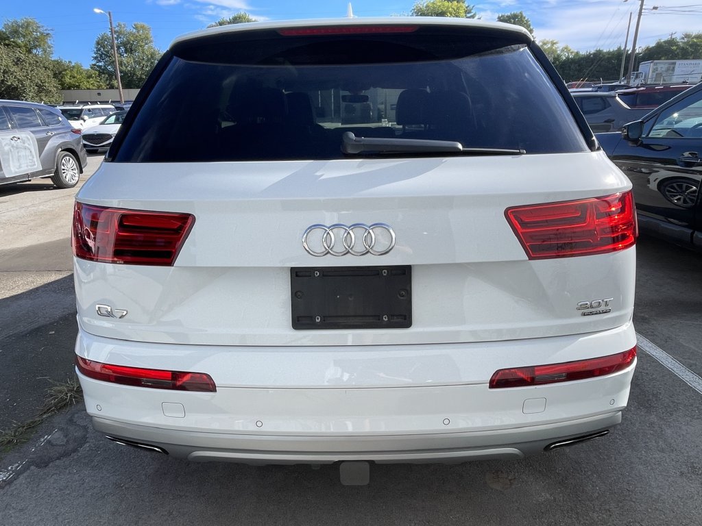 Used 2018 Audi Q7 3.0T Prestige AWD/4WD image 6