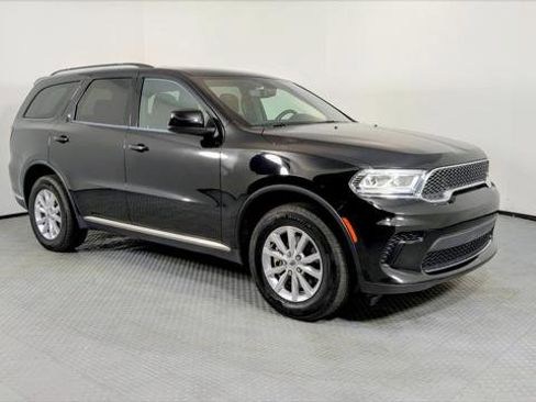 Used 2024 Dodge Durango SXT image 8
